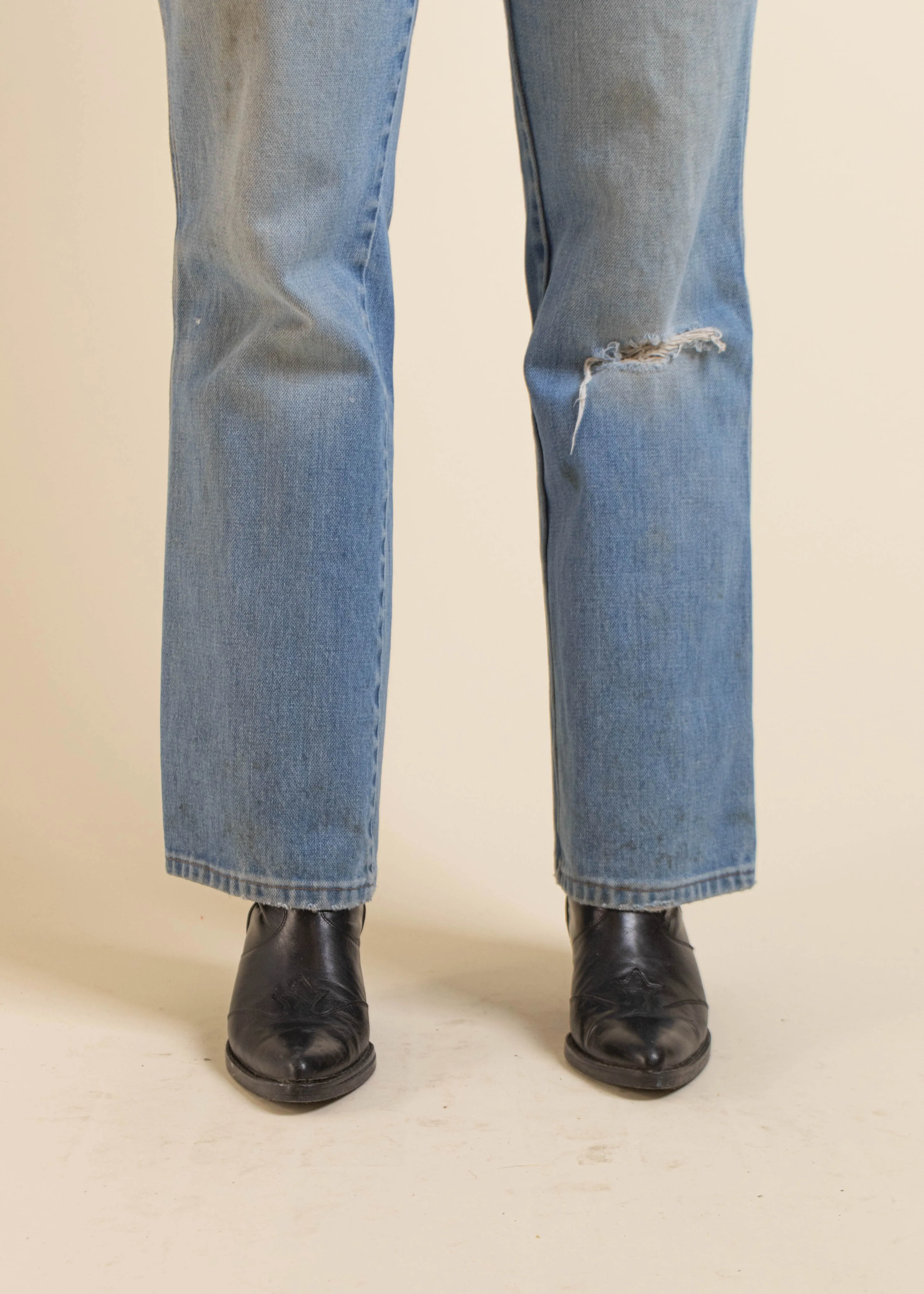 1970s Wrangler Midwash Flare Jeans Size Women's 28 Men's 31