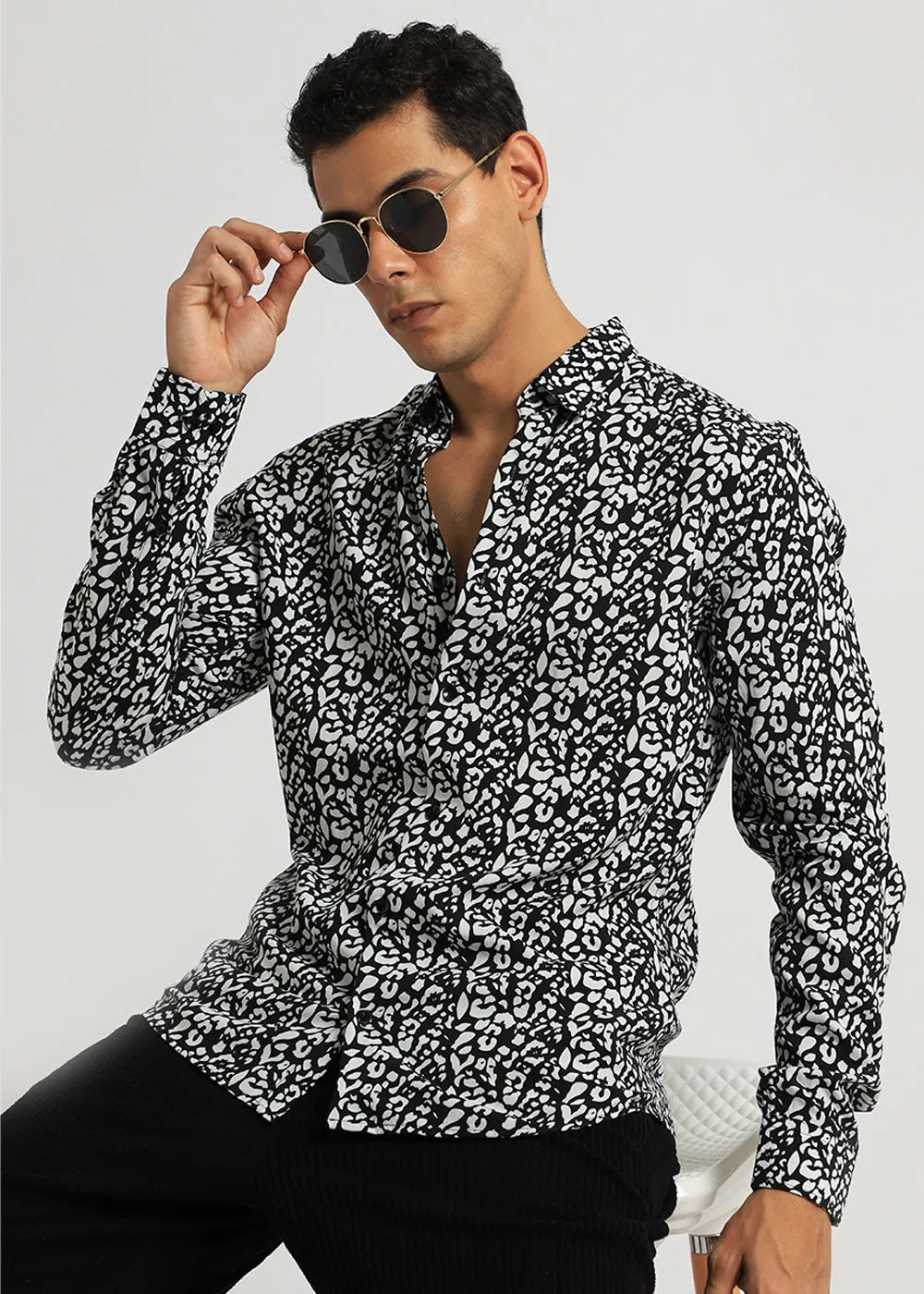 Achromatic Rosette Print Full sleeve shirt