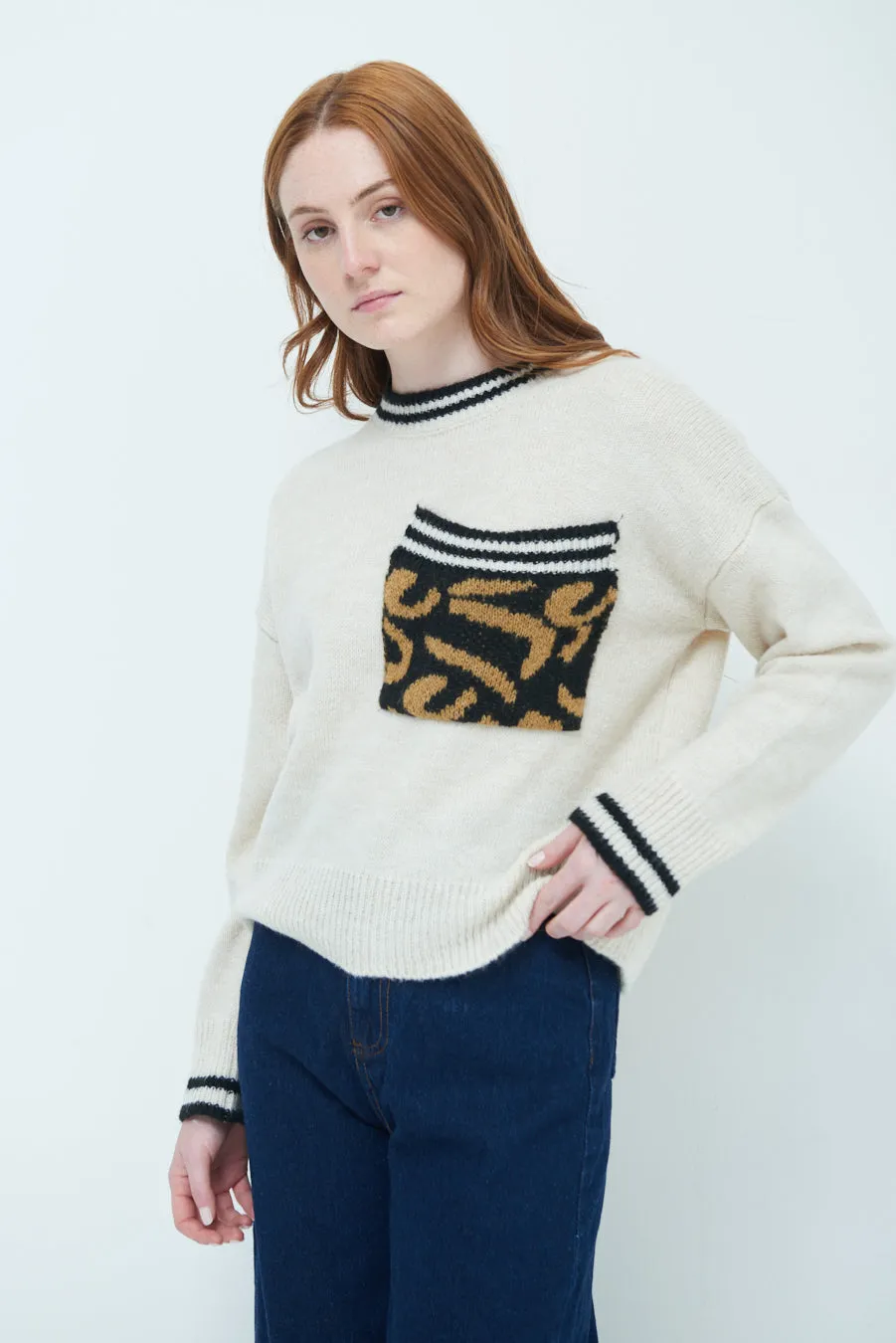 Cozy sweater with animal print pocket wholesale