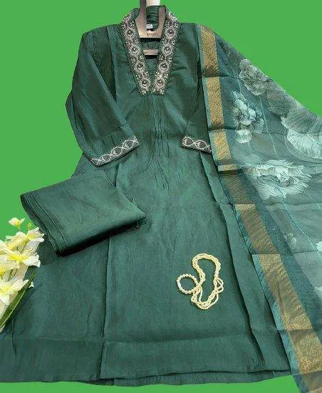 Elegant Hand-Worked Kurti with Dupatta and Pants Set