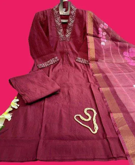 Elegant Hand-Worked Kurti with Dupatta and Pants Set