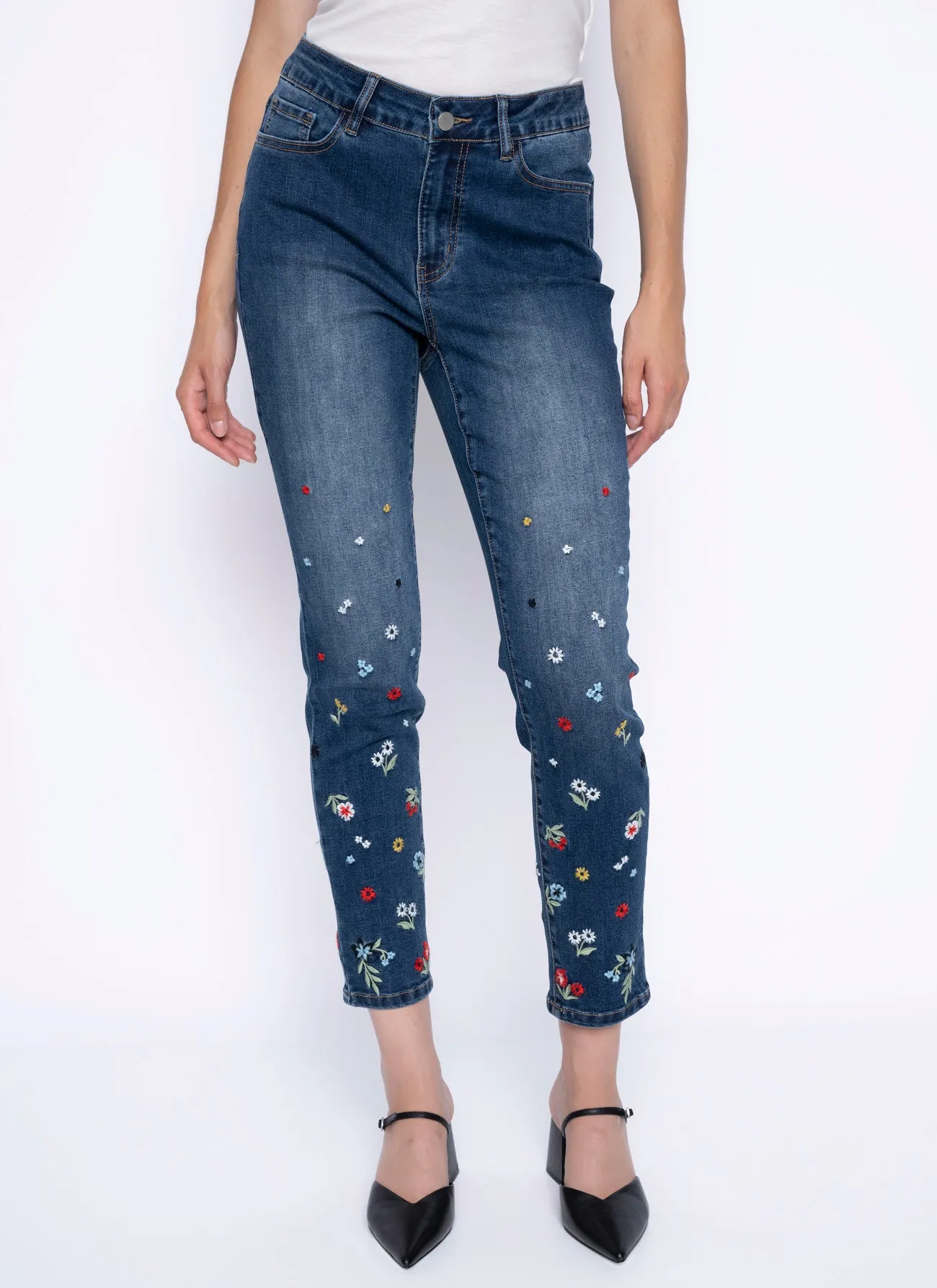 Flower Embroidered Ankle-Length Jeans