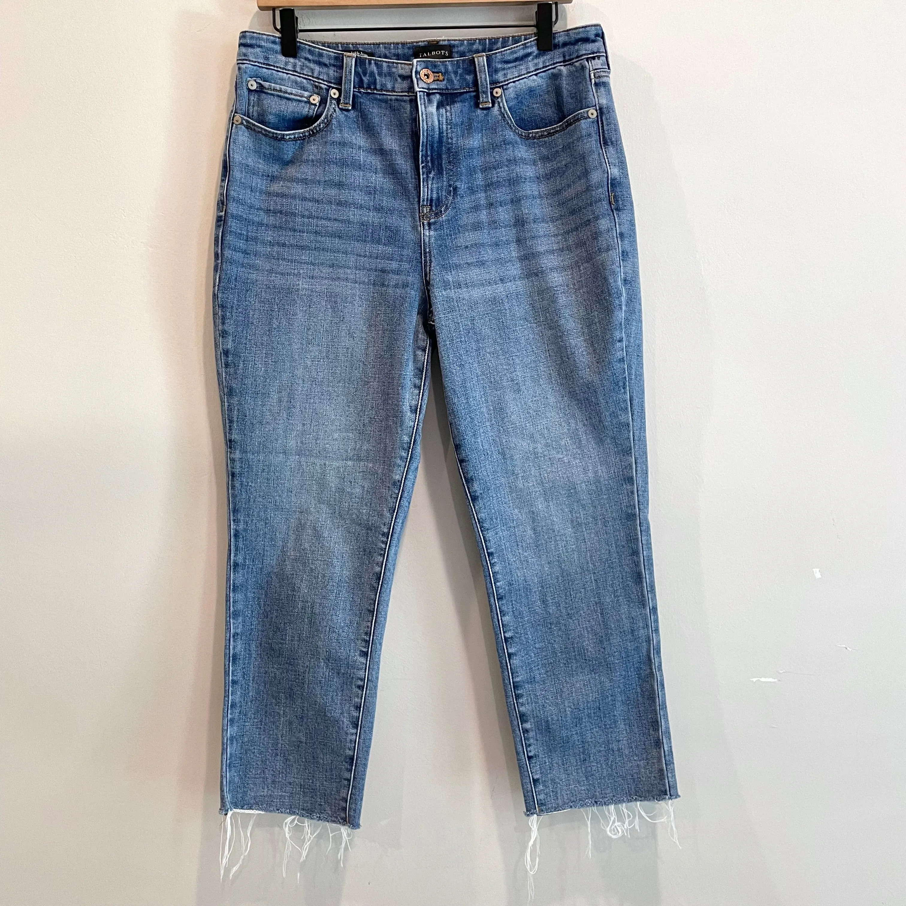 Modern Ankle Jeans