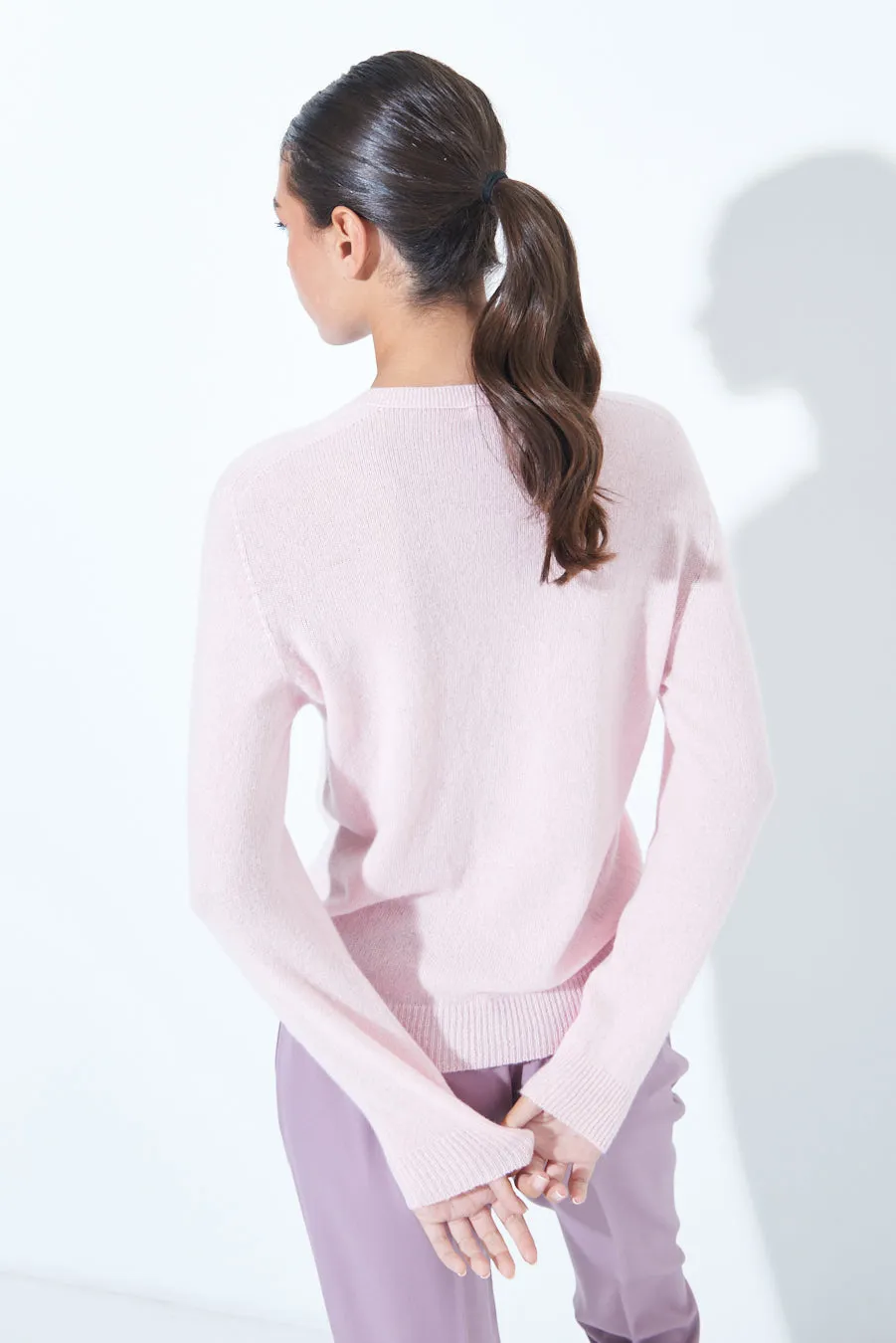 V-neck 100% cashmere sweater wholesale